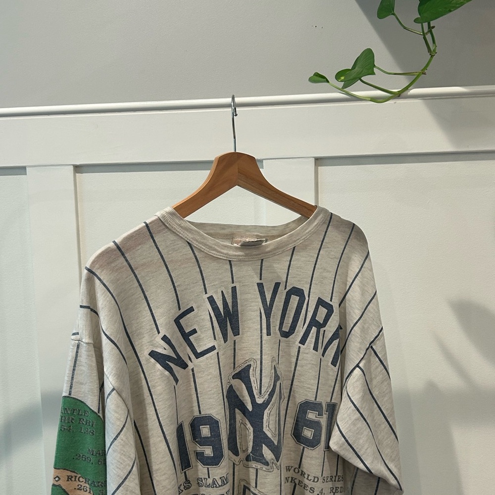 Vintage Yankees Graphic Striped T-Shirt